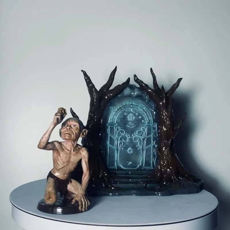 ColosoStudio en Instagram: 🌿💍 Moria, Gollum y un acuario.